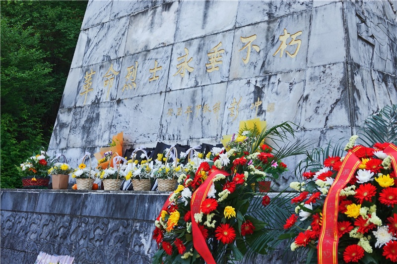 环球国际科技党支部开展“思念革命先烈，，，传承红色基因”主题党日运动_2021_环球国际资讯_新闻资讯_环球国际