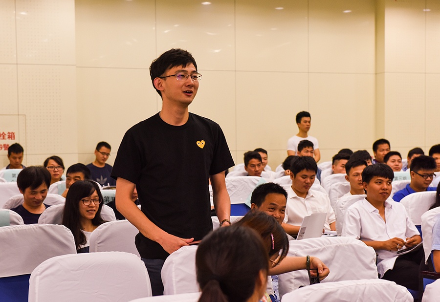 公司《职业化素养训练之商务礼仪》培训圆满举行_2017_环球国际资讯_新闻资讯_环球国际