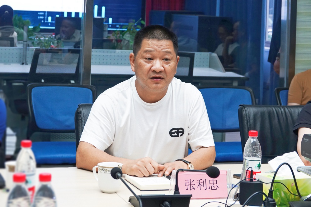 海宁市委书记曹国良一行莅临环球国际科技走访调研_2022_环球国际资讯_新闻资讯_环球国际