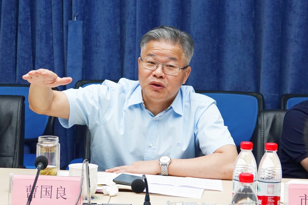 海宁市委书记曹国良一行莅临环球国际科技走访调研_2022_环球国际资讯_新闻资讯_环球国际